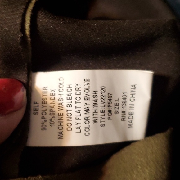 Love Green Faux Suede Skorts Size Large - Picture 6 of 6